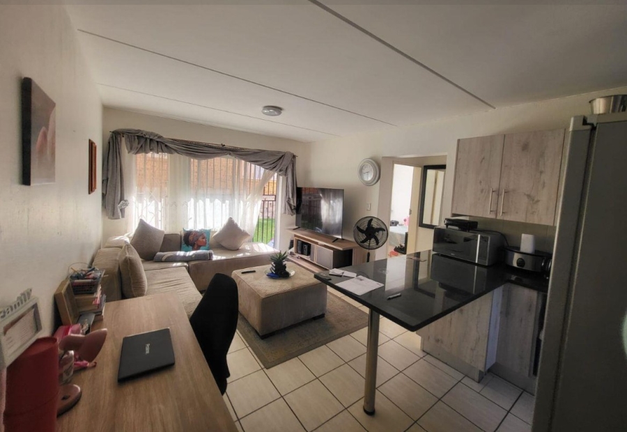 2 Bedroom Property for Sale in Rosettenville Gauteng