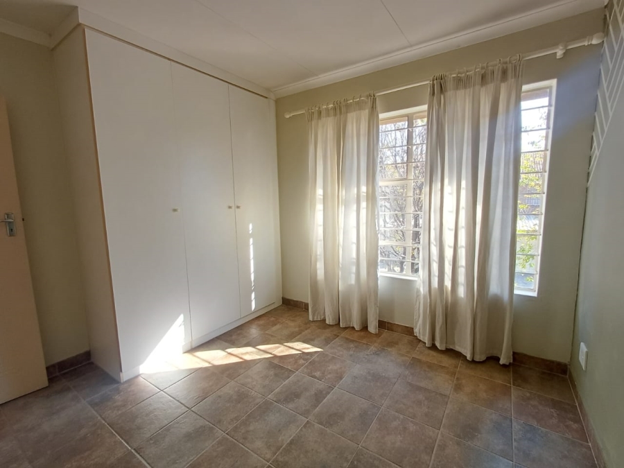1 Bedroom Property for Sale in Rietfontein Gauteng