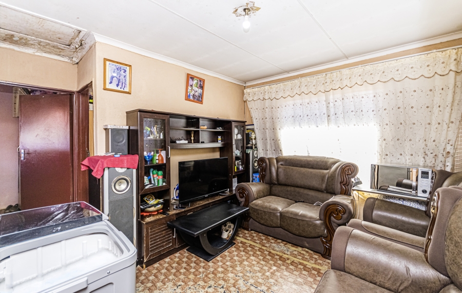 2 Bedroom Property for Sale in Kagiso Gauteng