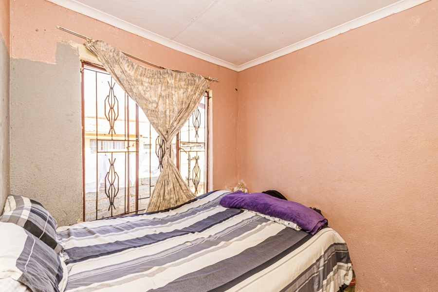 2 Bedroom Property for Sale in Kagiso Gauteng