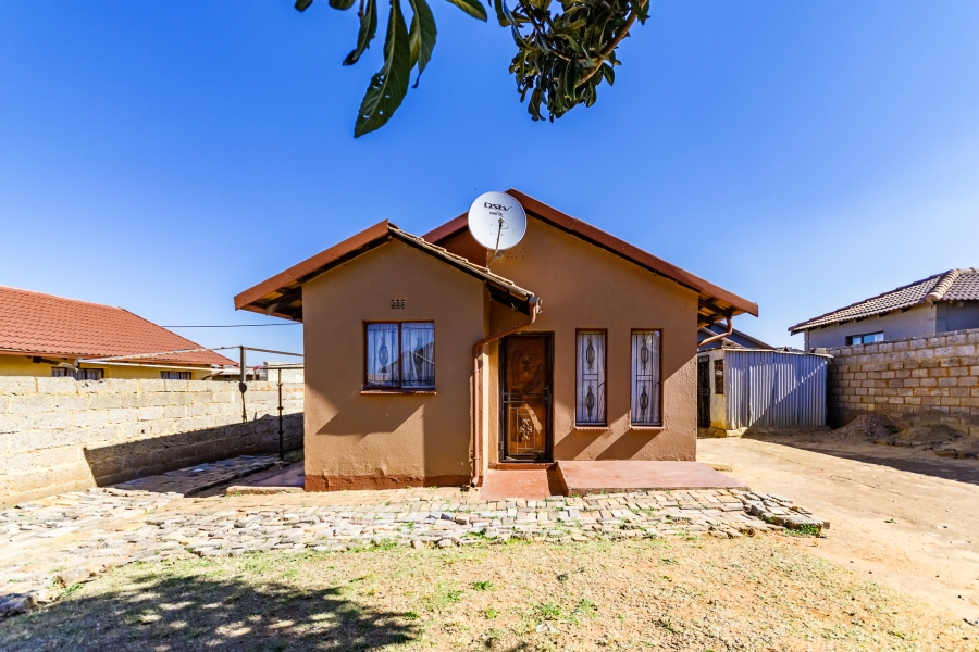 2 Bedroom Property for Sale in Kagiso Gauteng