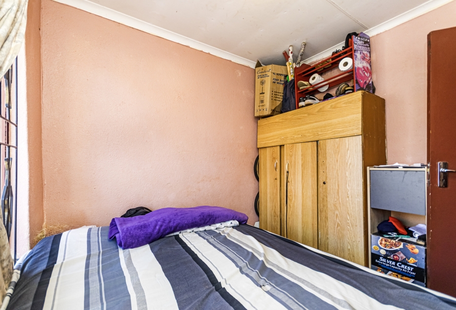2 Bedroom Property for Sale in Kagiso Gauteng