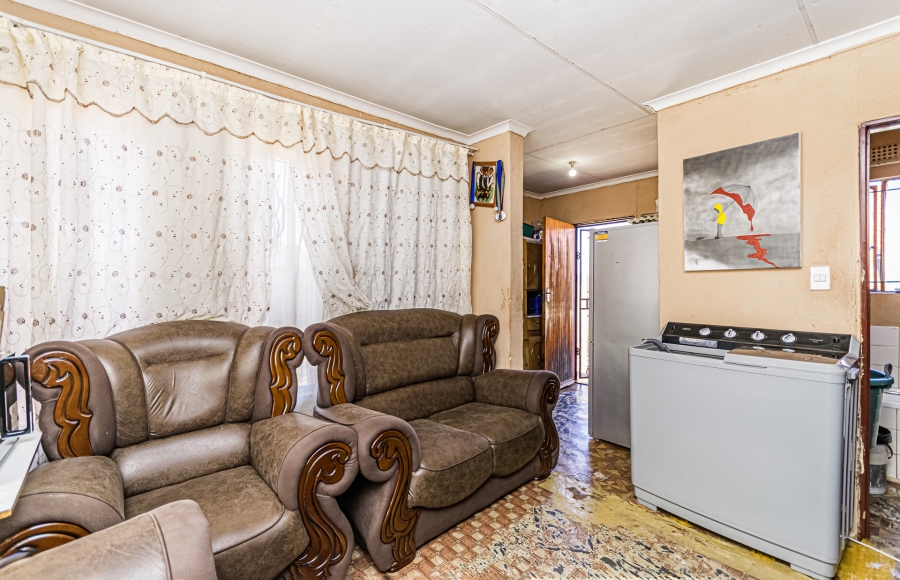 2 Bedroom Property for Sale in Kagiso Gauteng