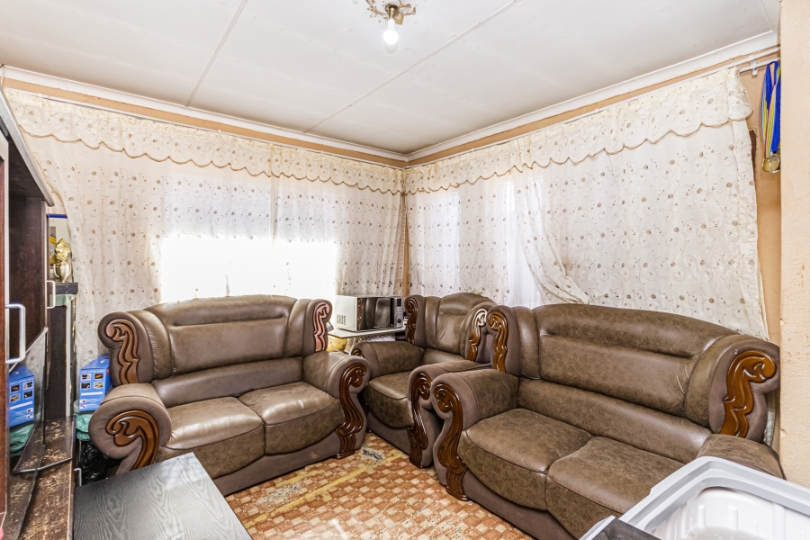 2 Bedroom Property for Sale in Kagiso Gauteng