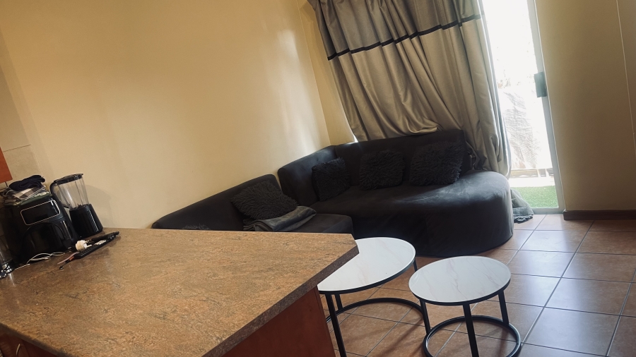 1 Bedroom Property for Sale in Grand Central Gauteng