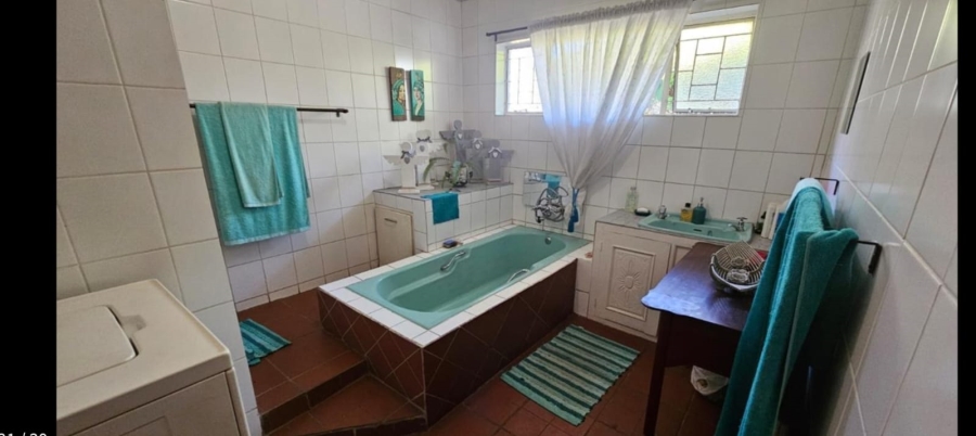 5 Bedroom Property for Sale in Rietfontein Gauteng