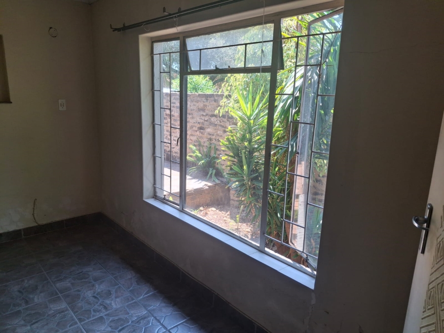 5 Bedroom Property for Sale in Rietfontein Gauteng