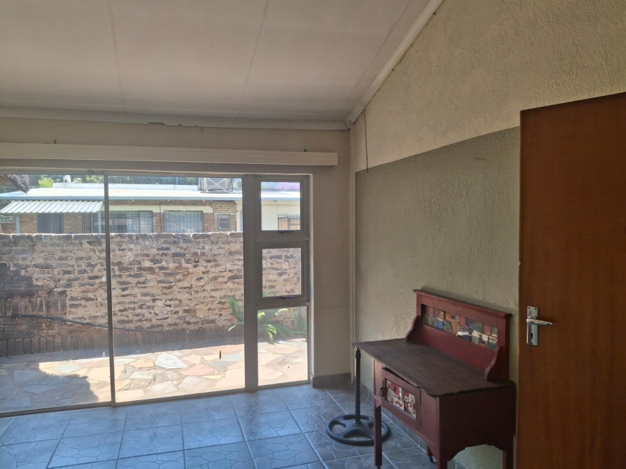 5 Bedroom Property for Sale in Rietfontein Gauteng