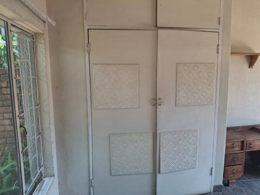 5 Bedroom Property for Sale in Rietfontein Gauteng