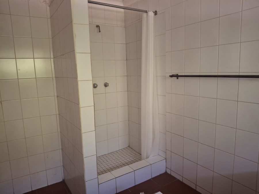 5 Bedroom Property for Sale in Rietfontein Gauteng