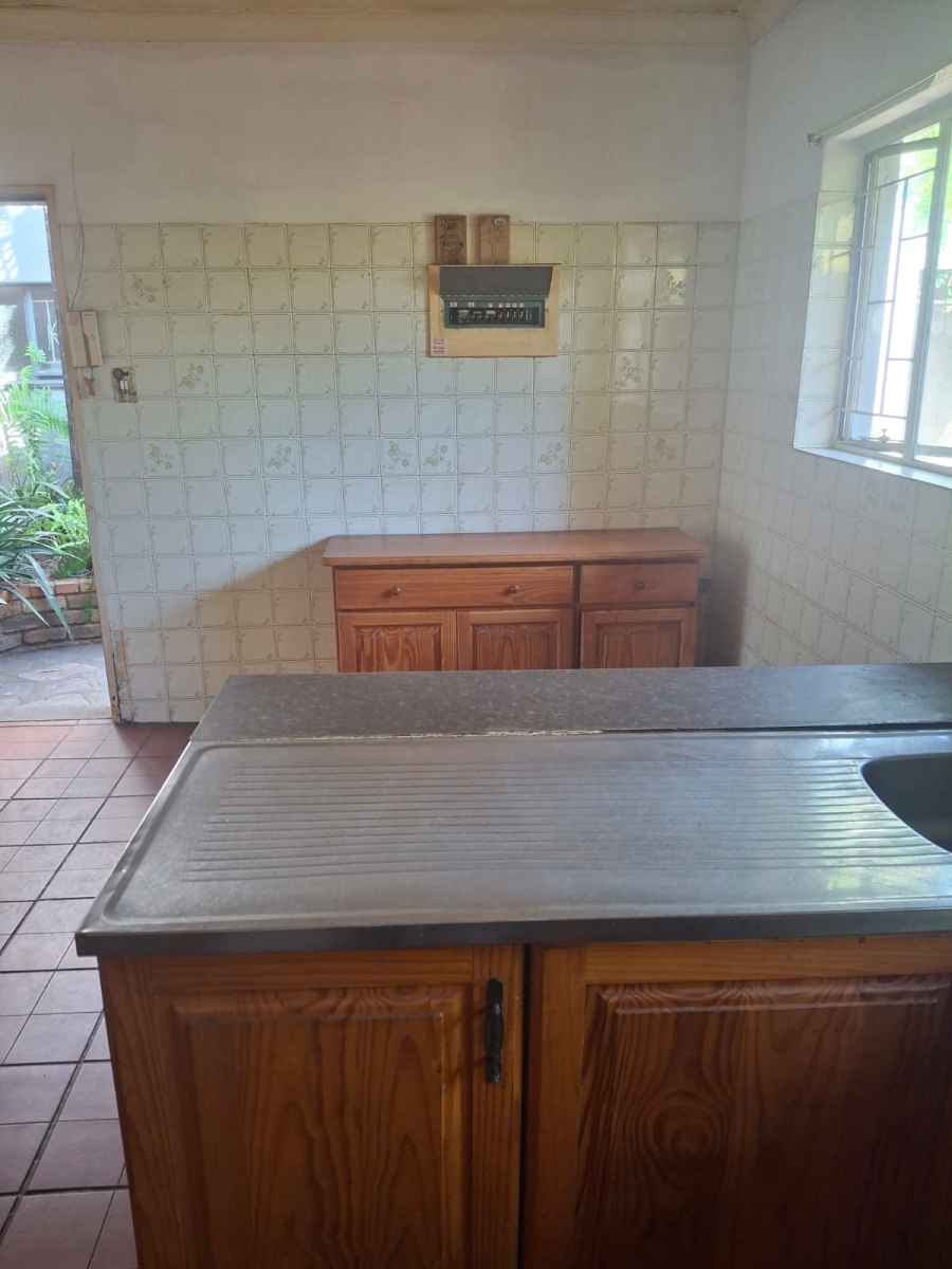 5 Bedroom Property for Sale in Rietfontein Gauteng