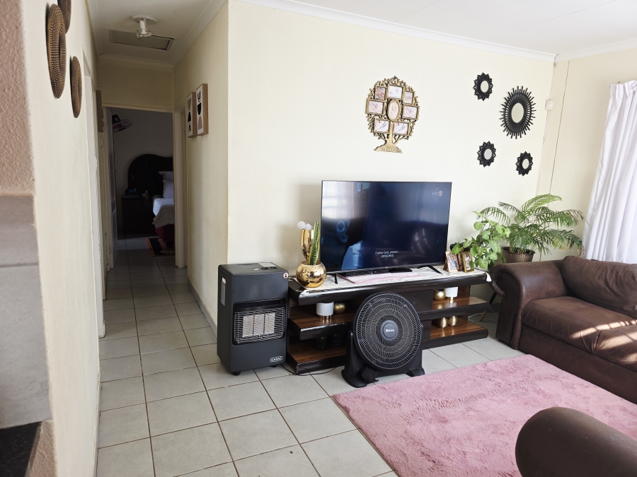 3 Bedroom Property for Sale in Riversdale Gauteng