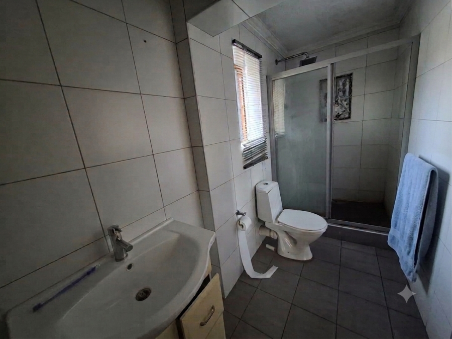 To Let 5 Bedroom Property for Rent in Dowerglen Ext 5 Gauteng