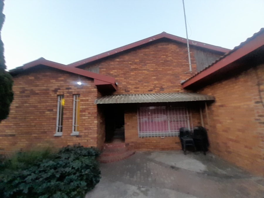 5 Bedroom Property for Sale in Ferryvale Gauteng