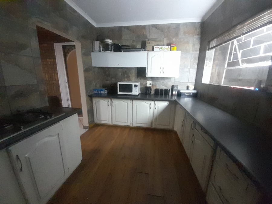 5 Bedroom Property for Sale in Ferryvale Gauteng