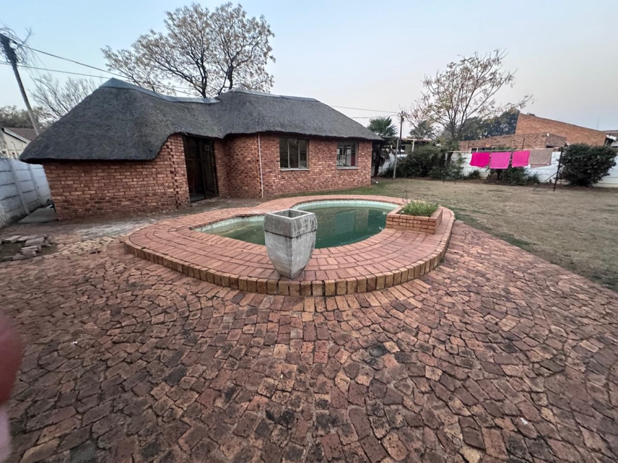 5 Bedroom Property for Sale in Ferryvale Gauteng