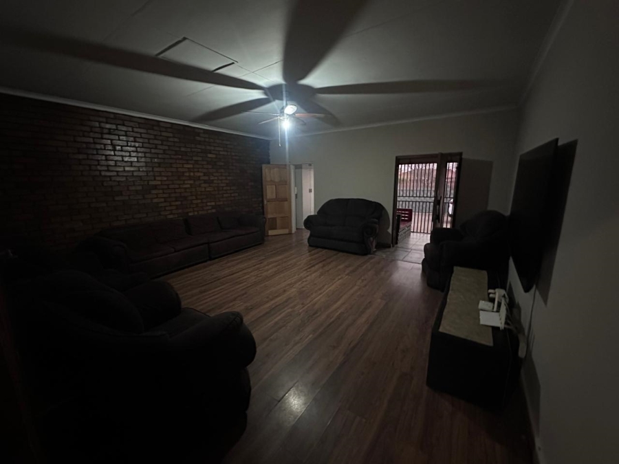 5 Bedroom Property for Sale in Ferryvale Gauteng