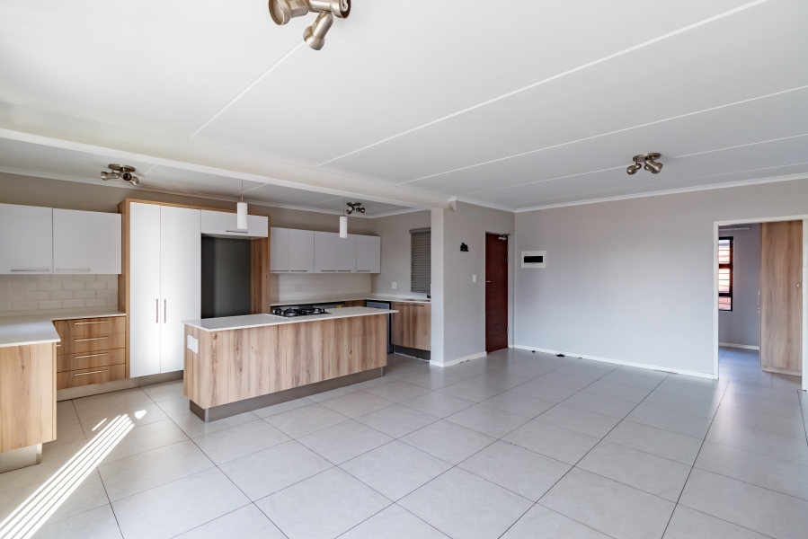 3 Bedroom Property for Sale in Golden Fields Estate Gauteng