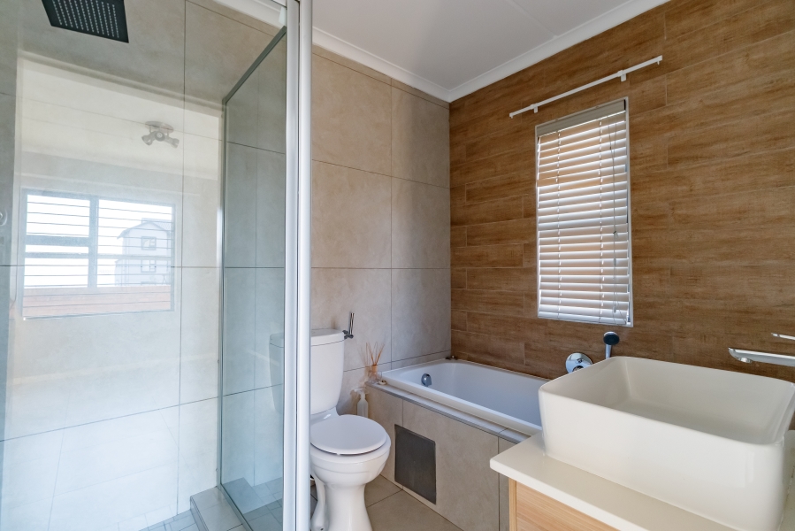 3 Bedroom Property for Sale in Golden Fields Estate Gauteng