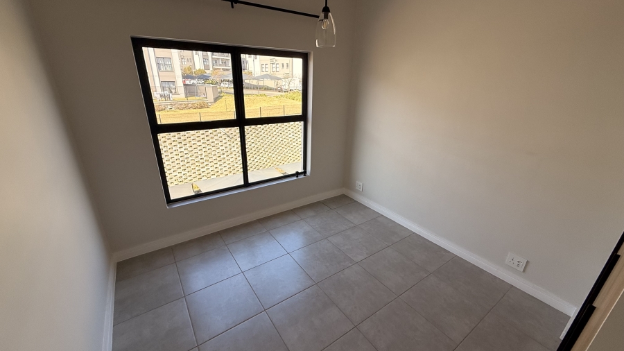 To Let 3 Bedroom Property for Rent in Waterfall Gauteng