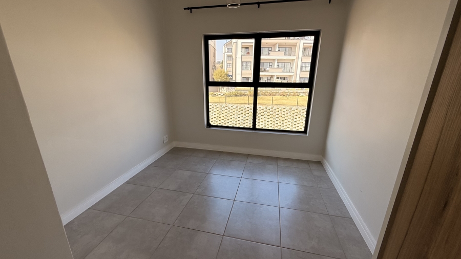 To Let 3 Bedroom Property for Rent in Waterfall Gauteng