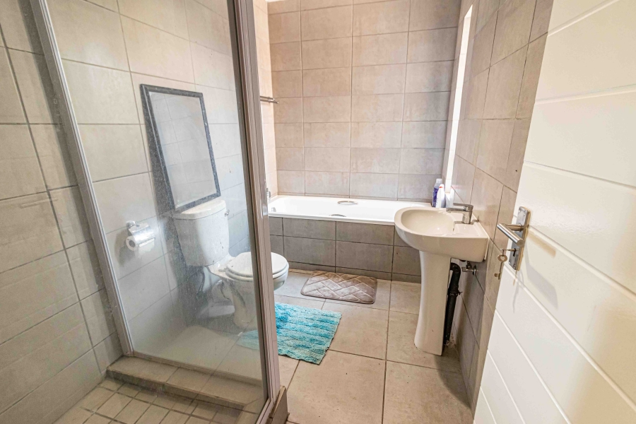 2 Bedroom Property for Sale in Pomona Gauteng