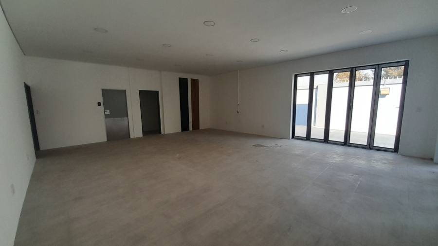 To Let Commercial Property for Rent in Waterkloof Ridge Gauteng