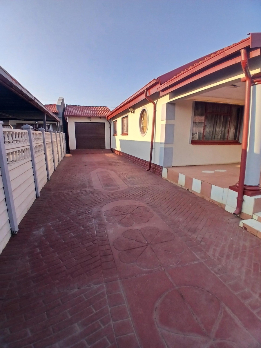 3 Bedroom Property for Sale in Atteridgeville Gauteng
