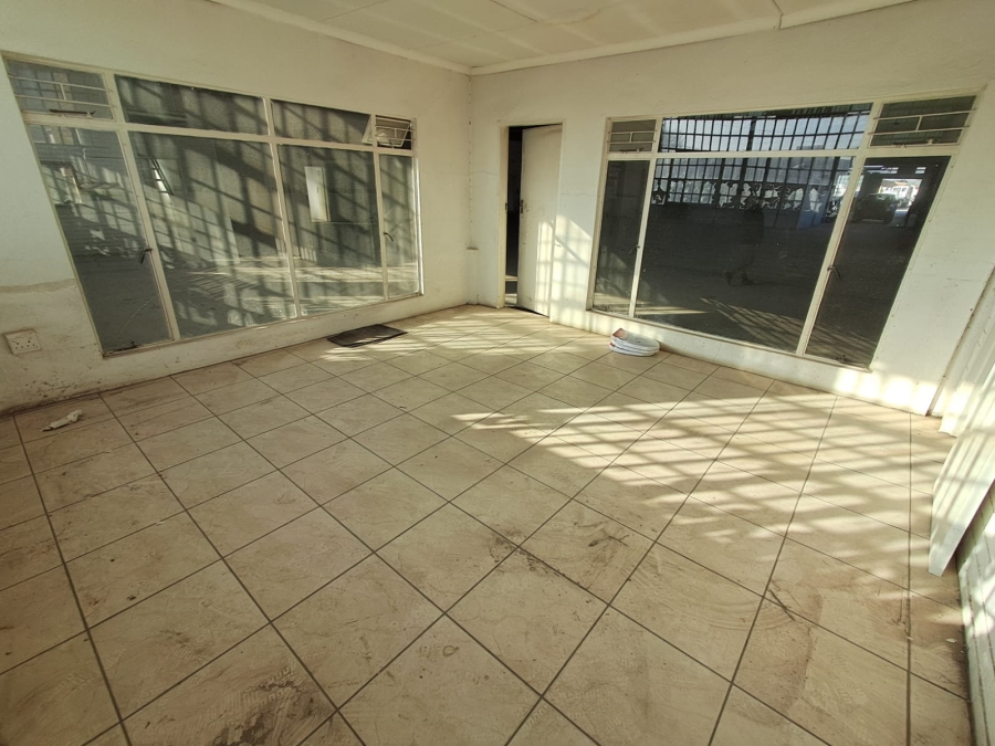 To Let Commercial Property for Rent in Duncanville Gauteng