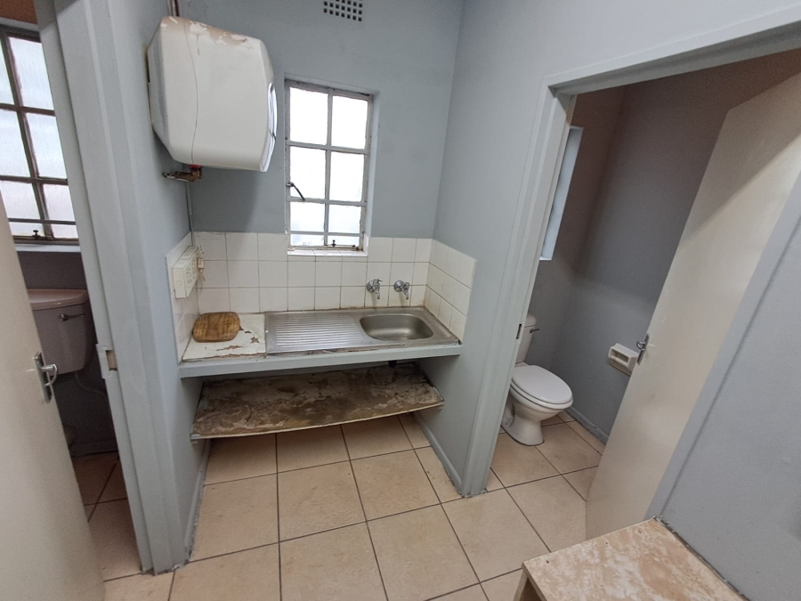 To Let Commercial Property for Rent in Duncanville Gauteng
