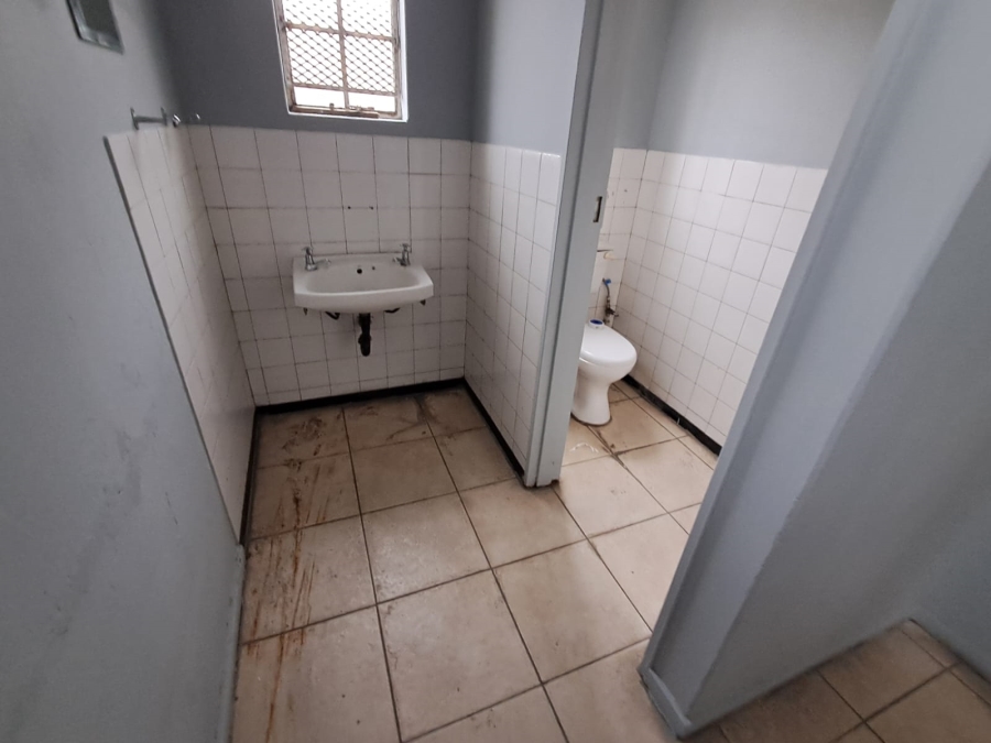 To Let Commercial Property for Rent in Duncanville Gauteng