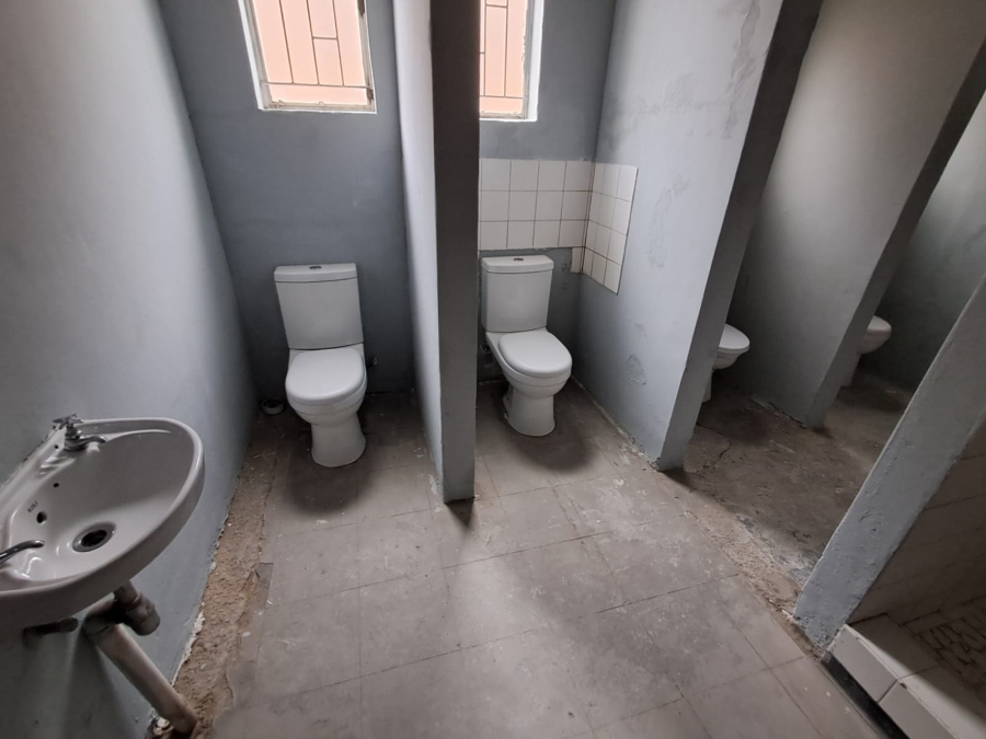 To Let Commercial Property for Rent in Duncanville Gauteng