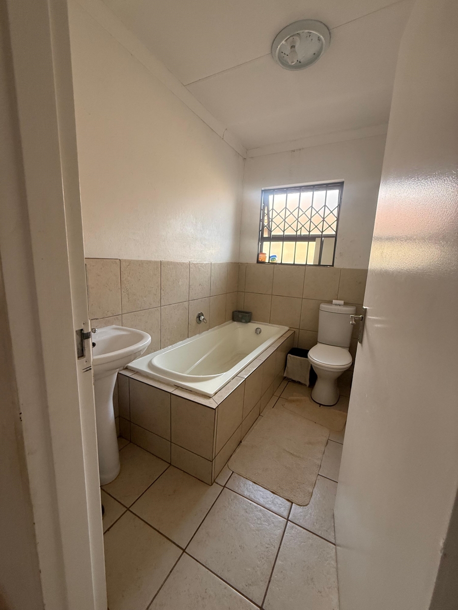 3 Bedroom Property for Sale in Stretford Gauteng