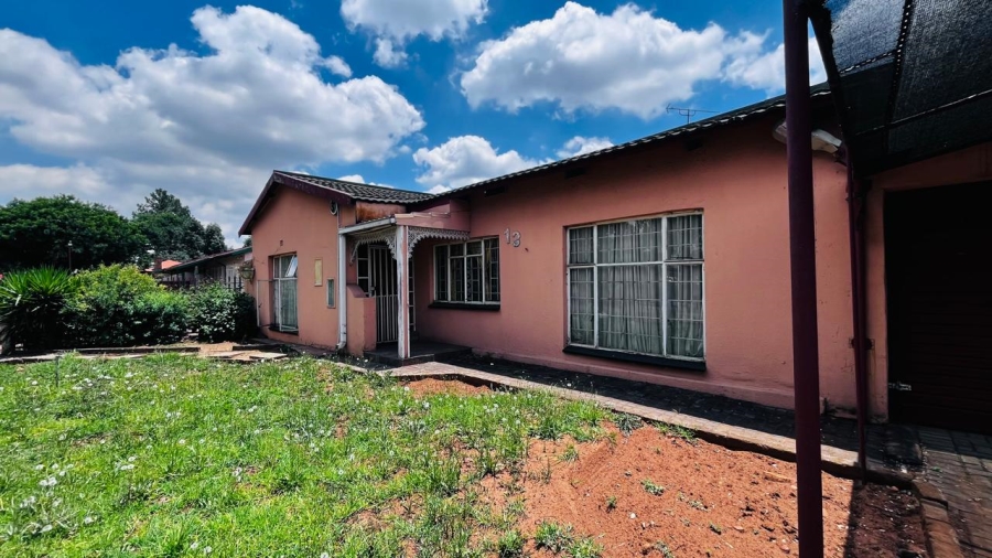 7 Bedroom Property for Sale in Vanderbijlpark CW 2 Gauteng