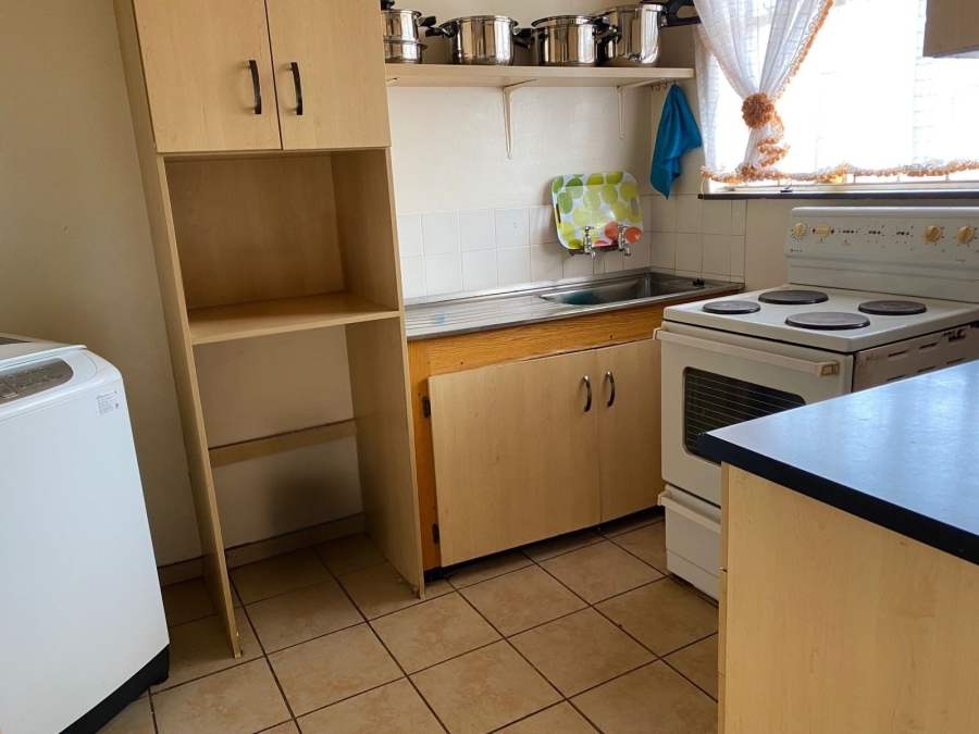 2 Bedroom Property for Sale in Vanderbijlpark CW 3 Gauteng