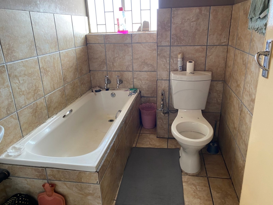 2 Bedroom Property for Sale in Vanderbijlpark CW 3 Gauteng