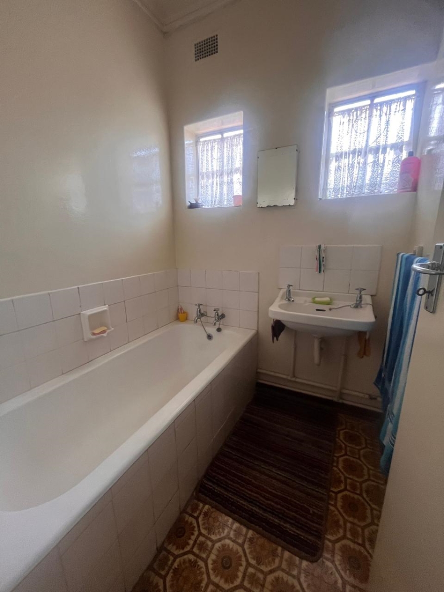 3 Bedroom Property for Sale in Vanderbijlpark CW 4 Gauteng