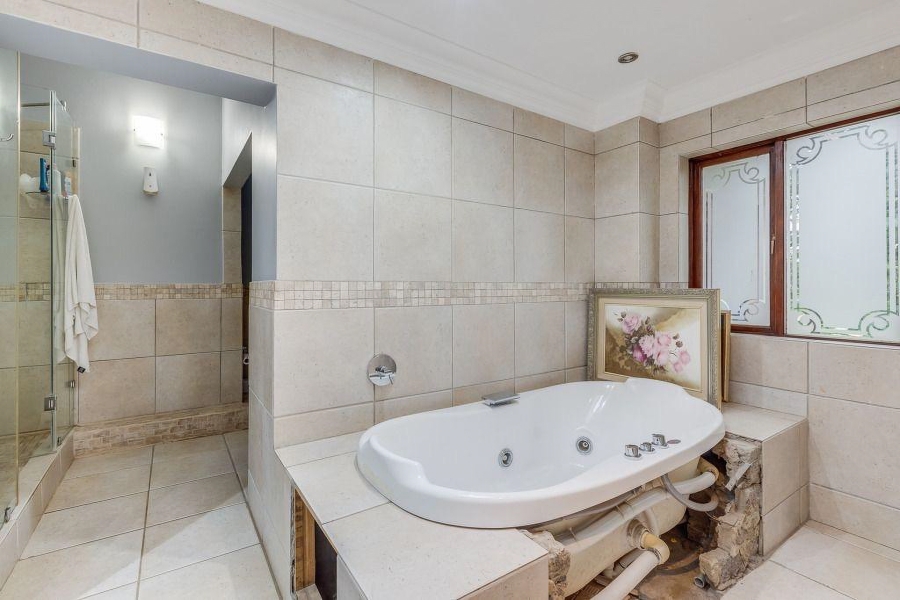 5 Bedroom Property for Sale in Kaalplaats West Gauteng