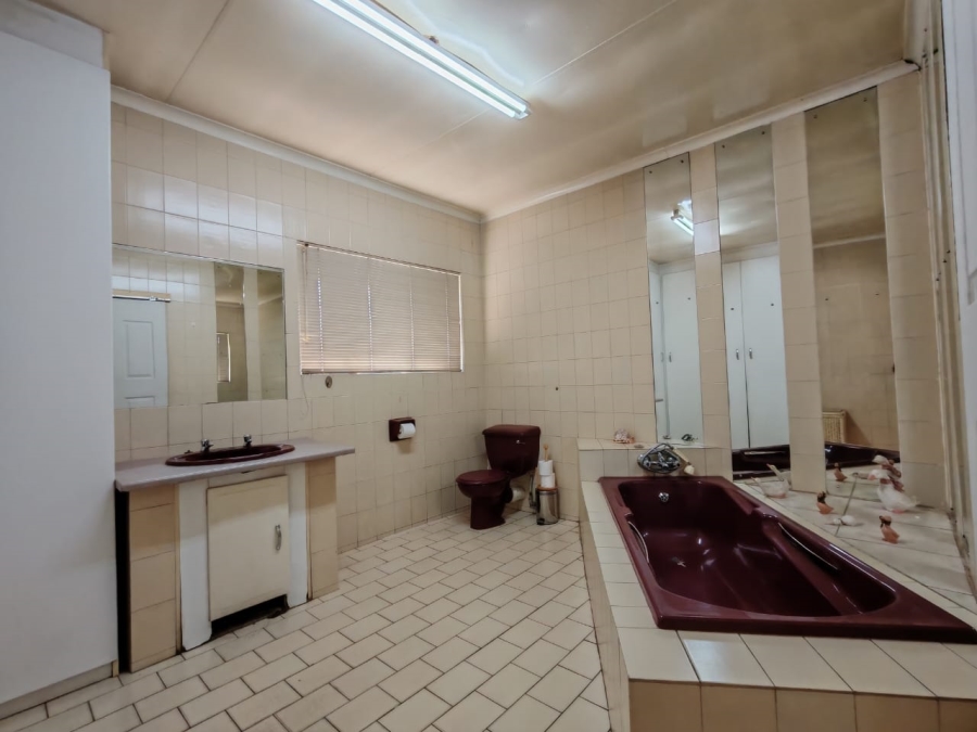 4 Bedroom Property for Sale in Risiville Gauteng
