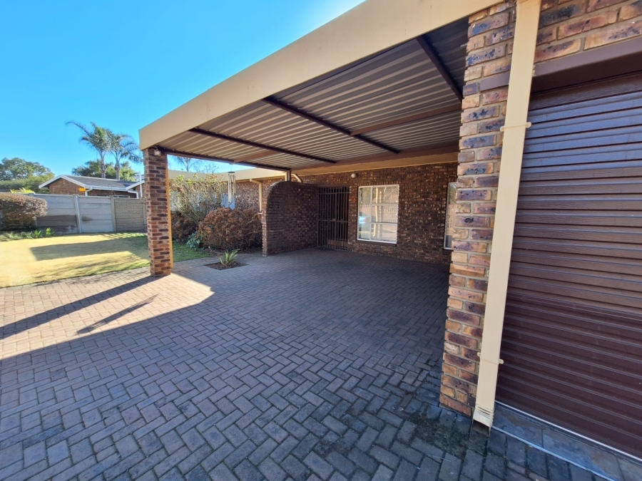 3 Bedroom Property for Sale in Vanderbijlpark Sw 2 Gauteng