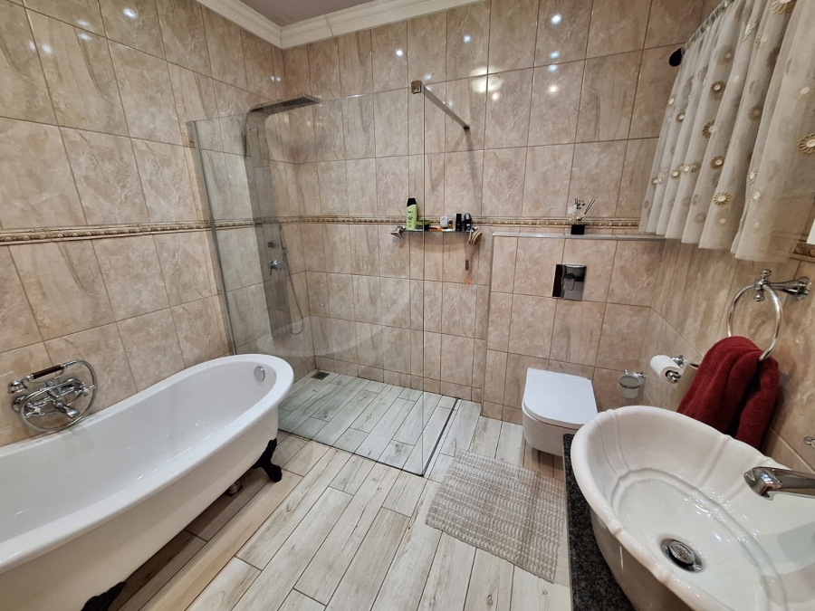 3 Bedroom Property for Sale in Vanderbijlpark Sw 2 Gauteng