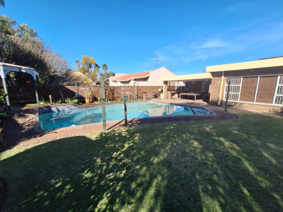 3 Bedroom Property for Sale in Vanderbijlpark Sw 2 Gauteng