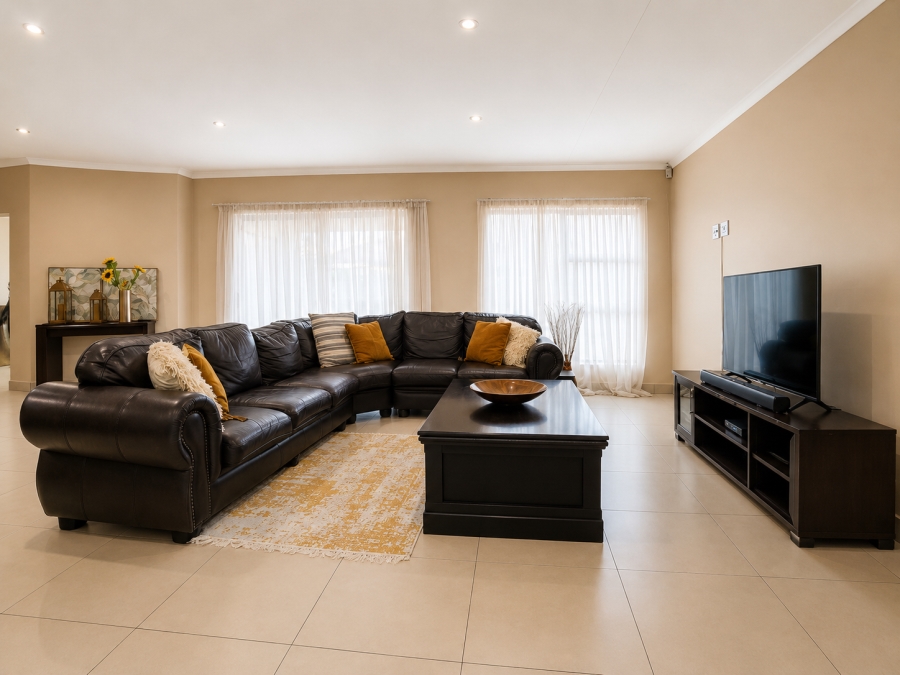 4 Bedroom Property for Sale in Three Rivers East Gauteng