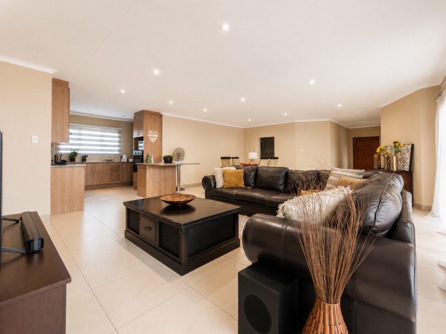 4 Bedroom Property for Sale in Three Rivers East Gauteng