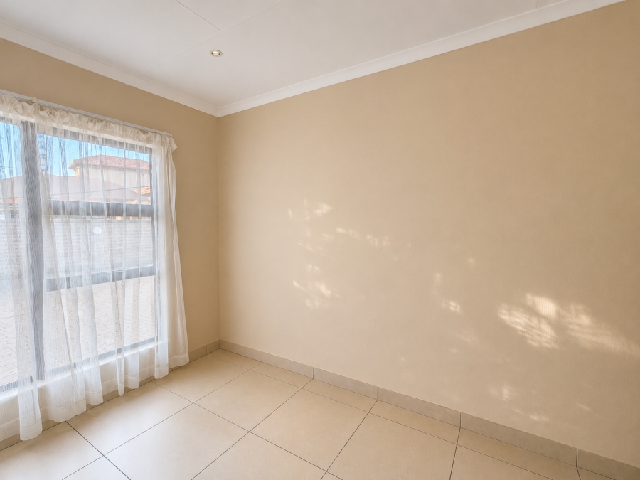 4 Bedroom Property for Sale in Three Rivers East Gauteng