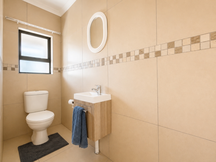 4 Bedroom Property for Sale in Three Rivers East Gauteng