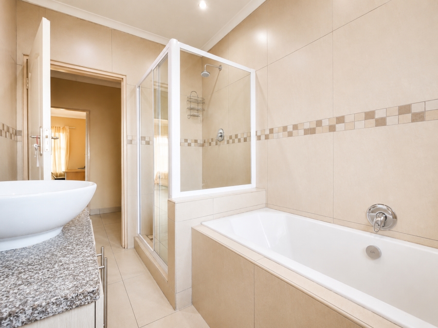 4 Bedroom Property for Sale in Three Rivers East Gauteng