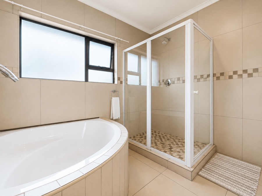 4 Bedroom Property for Sale in Three Rivers East Gauteng