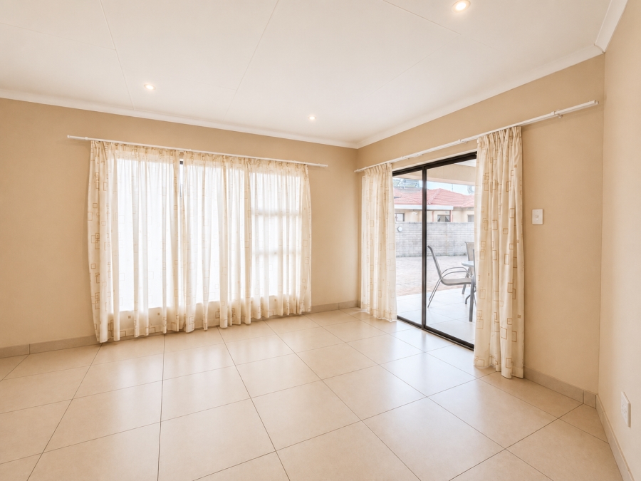 4 Bedroom Property for Sale in Three Rivers East Gauteng