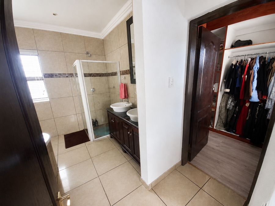 3 Bedroom Property for Sale in Vanderbijlpark SW 5 Gauteng
